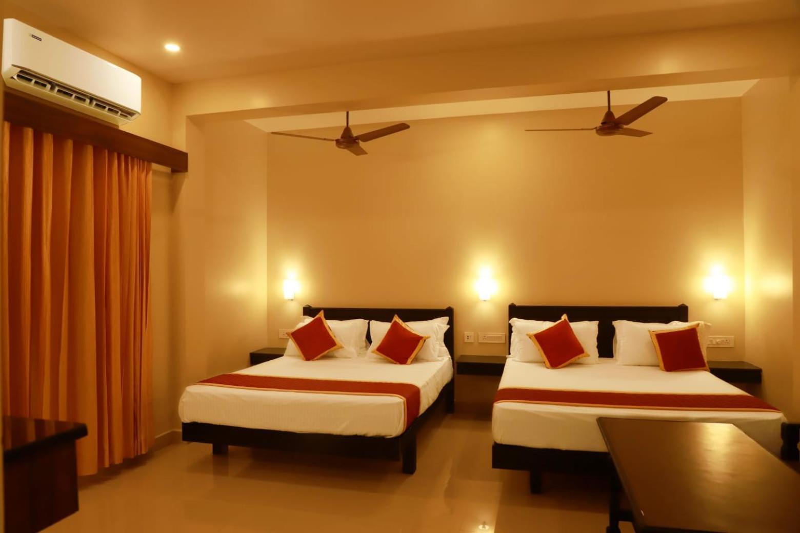 Hotel Sri Devi Kanyakumari Bagian luar foto
