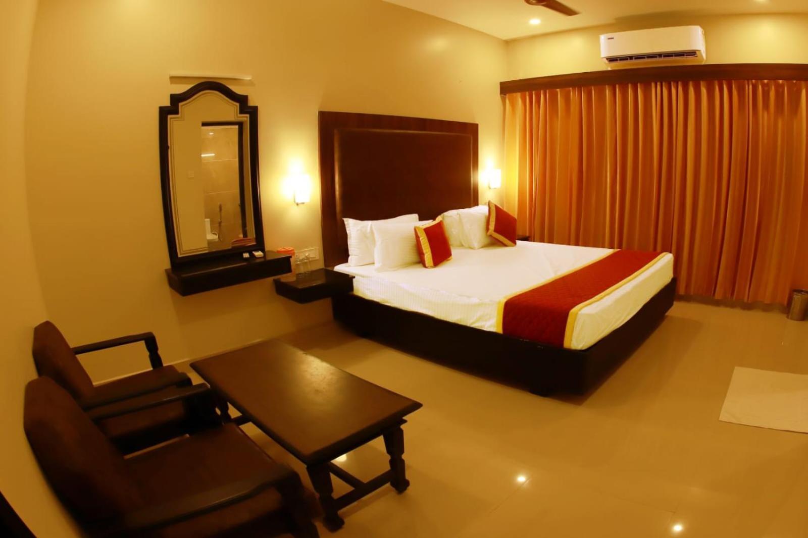 Hotel Sri Devi Kanyakumari Bagian luar foto