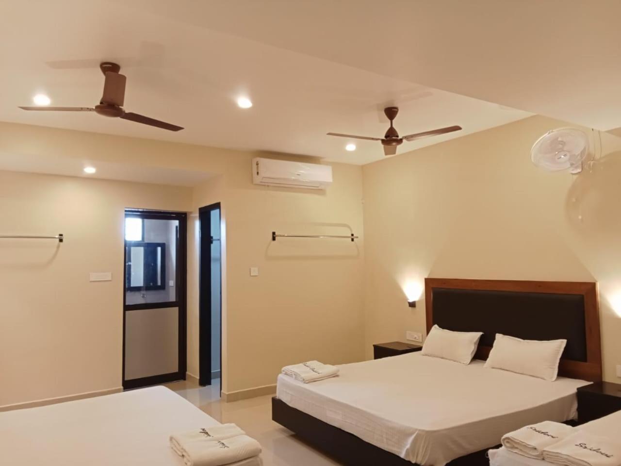 Hotel Sri Devi Kanyakumari Bagian luar foto